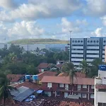 Lindo Apto Beira-Mar No Condominio Do Hotel Ritz Suites Home Service